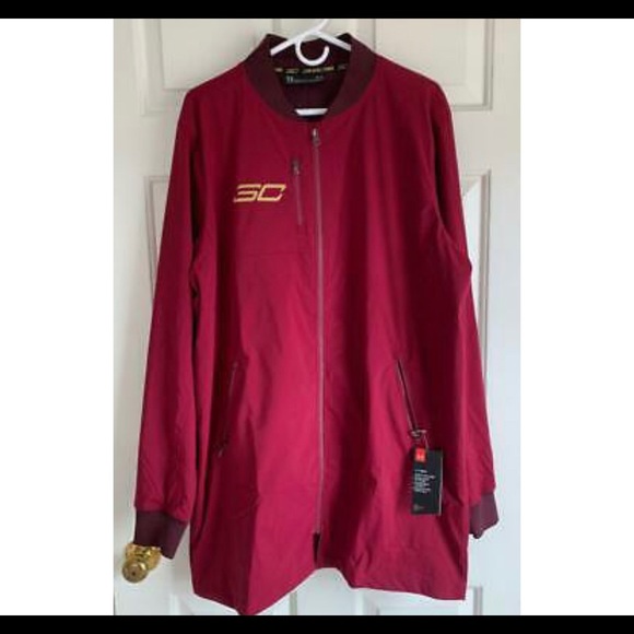 Step Curry - Picture 1 of 3